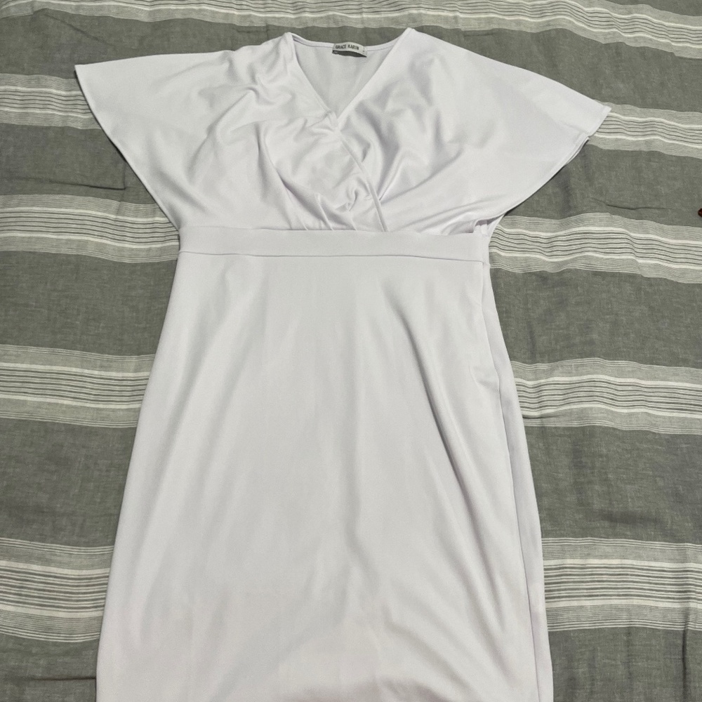 White V-neck dress